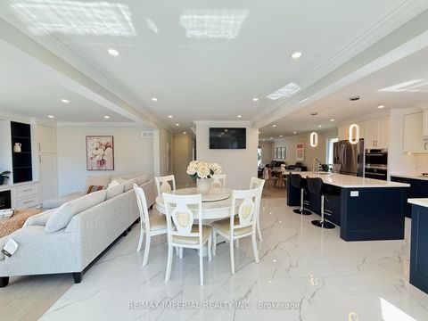Photo 10 at 2128 Mayflower Boulevard, RO River Oaks, Oakville