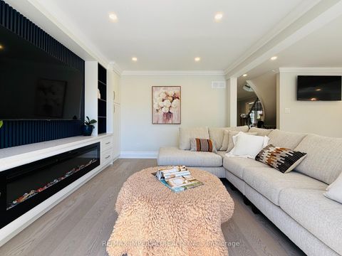 Photo 15 at 2128 Mayflower Boulevard, RO River Oaks, Oakville
