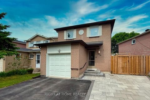 Photo 5 at 88 Sunshine Drive, Observatory, Richmond Hill