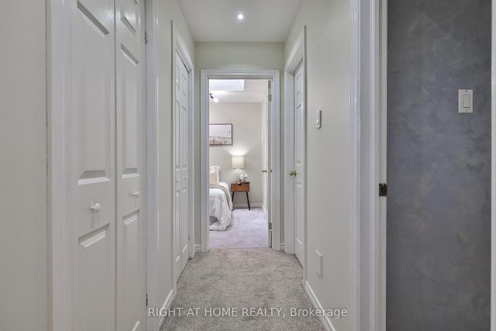 Photo 18 at 25 Devonshire Drive, Southgate, Brampton