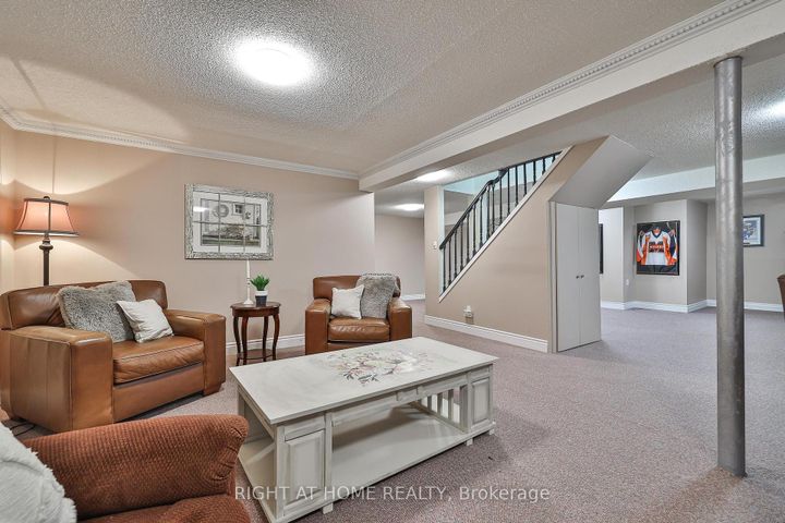 Photo 29 at 25 Devonshire Drive, Southgate, Brampton