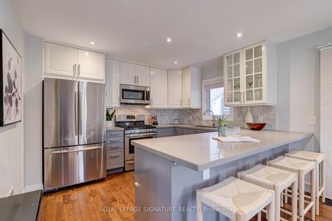 Photo 7 at 1 Chiswick Avenue, Amesbury, Toronto