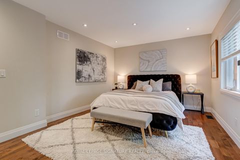 Photo 11 at 1 Chiswick Avenue, Amesbury, Toronto