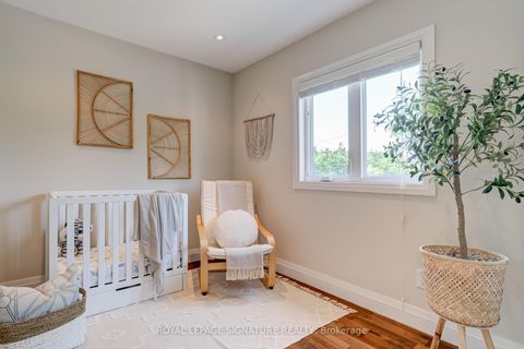 Photo 13 at 1 Chiswick Avenue, Amesbury, Toronto