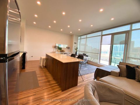 Photo 4 at 1402 - 5101 Dundas Street W, City Centre West, Toronto