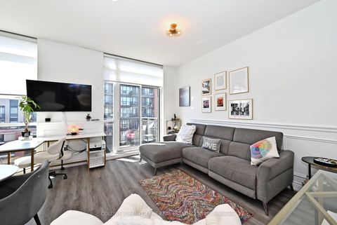 Photo 12 at 825 - 36 Via Bagnato Avenue, Glen Park, Toronto