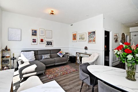 Photo 13 at 825 - 36 Via Bagnato Avenue, Glen Park, Toronto
