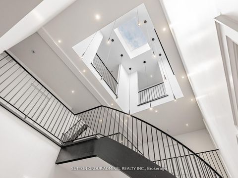 Photo 7 at 11 Frontenac Avenue, Nortown, Toronto