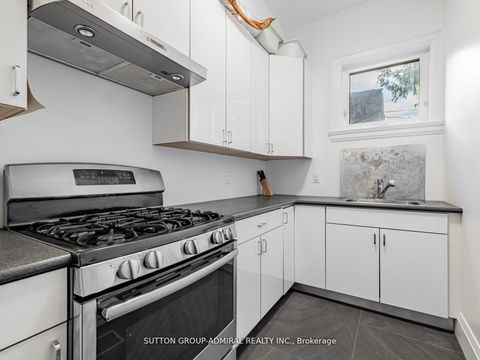 Photo 9 at 11 Frontenac Avenue, Nortown, Toronto