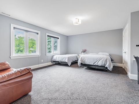 Photo 28 at 11 Frontenac Avenue, Nortown, Toronto