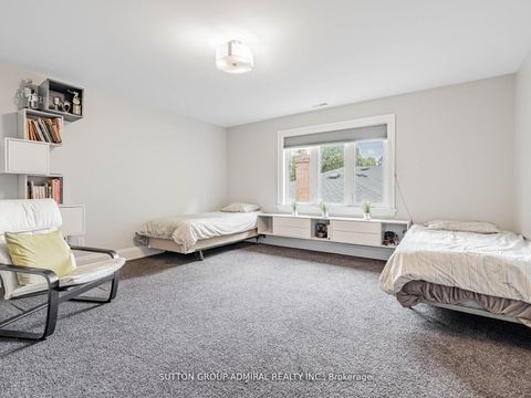 Photo 30 at 11 Frontenac Avenue, Nortown, Toronto