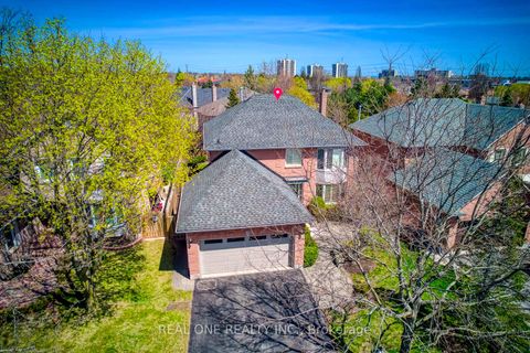 Photo 1 at 2075 Banbury Crescent, RO River Oaks, Oakville