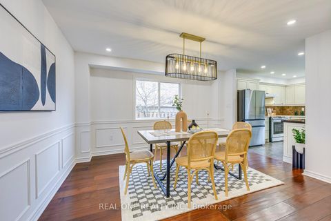 Photo 15 at 2075 Banbury Crescent, RO River Oaks, Oakville