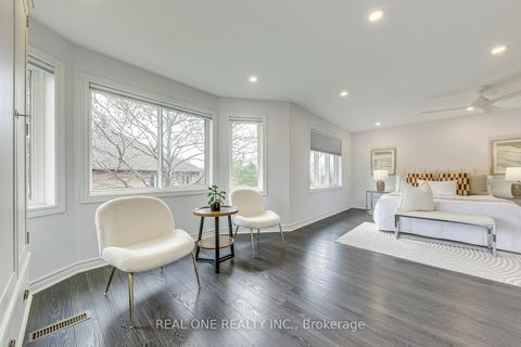 Photo 24 at 2075 Banbury Crescent, RO River Oaks, Oakville