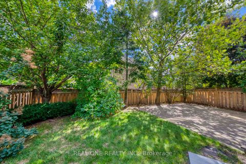 Photo 42 at 2075 Banbury Crescent, RO River Oaks, Oakville