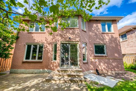 Photo 46 at 2075 Banbury Crescent, RO River Oaks, Oakville