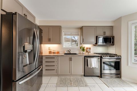 Photo 10 at 36 Leslie Avenue, Holly, Barrie