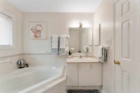 Photo 17 at 36 Leslie Avenue, Holly, Barrie