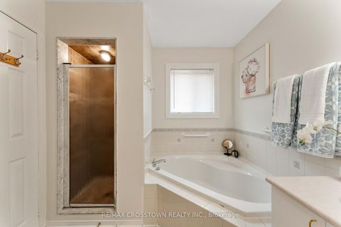 Photo 18 at 36 Leslie Avenue, Holly, Barrie