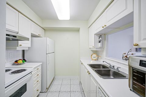 Photo 5 at 1531 - 68 CORPORATE Drive, Woburn, Toronto