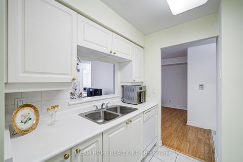 Photo 7 at 1531 - 68 CORPORATE Drive, Woburn, Toronto