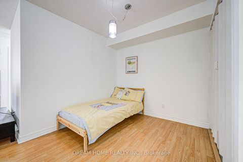 Photo 9 at 1531 - 68 CORPORATE Drive, Woburn, Toronto
