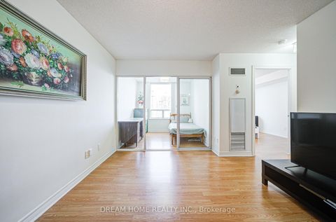 Photo 13 at 1531 - 68 CORPORATE Drive, Woburn, Toronto