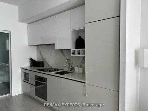 Photo 2 at TH05 - 9 Buttermill Avenue W, Concord, Vaughan