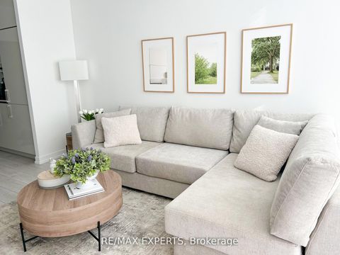 Photo 11 at TH05 - 9 Buttermill Avenue W, Concord, Vaughan