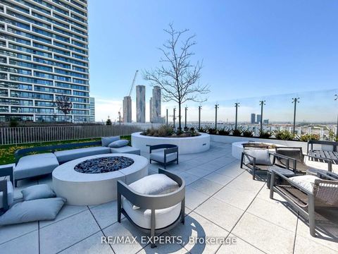 Photo 24 at TH05 - 9 Buttermill Avenue W, Concord, Vaughan