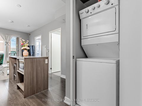 Photo 5 at 541 - 31 Tippett Road, Clanton Park, Toronto