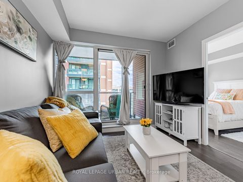 Photo 8 at 541 - 31 Tippett Road, Clanton Park, Toronto