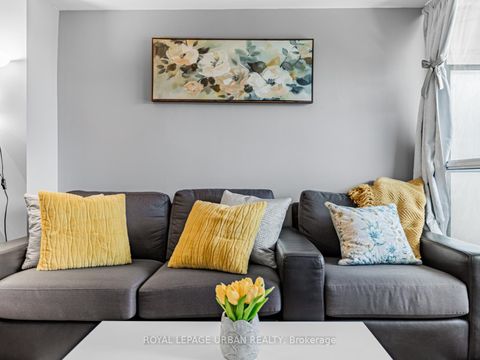 Photo 11 at 541 - 31 Tippett Road, Clanton Park, Toronto