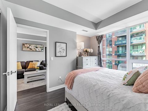 Photo 13 at 541 - 31 Tippett Road, Clanton Park, Toronto