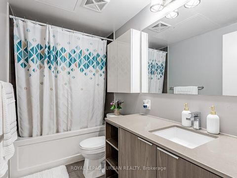 Photo 15 at 541 - 31 Tippett Road, Clanton Park, Toronto