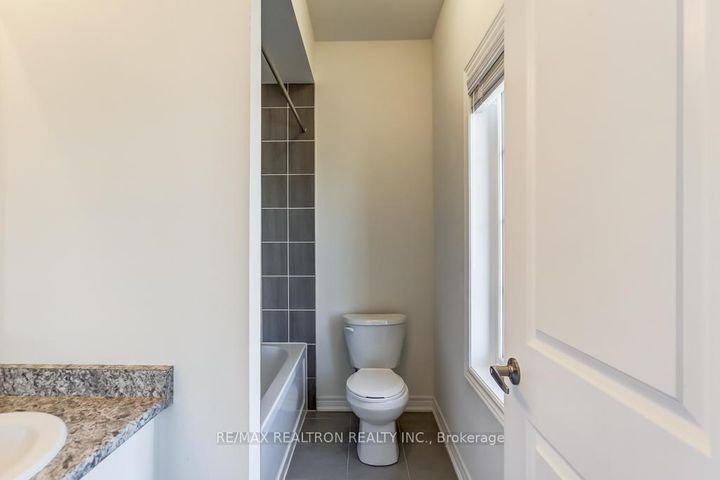 Photo 15 at 44 Brent Stephens Way, Northwest Brampton, Brampton