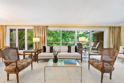 Photo 13 at 9 Audubon Court, Westgate, Toronto
