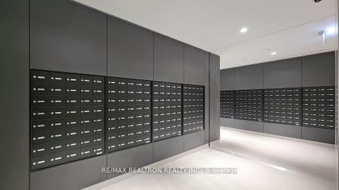 Photo 4 at 510 - 127 Broadway Avenue, Mount Pleasant West, Toronto