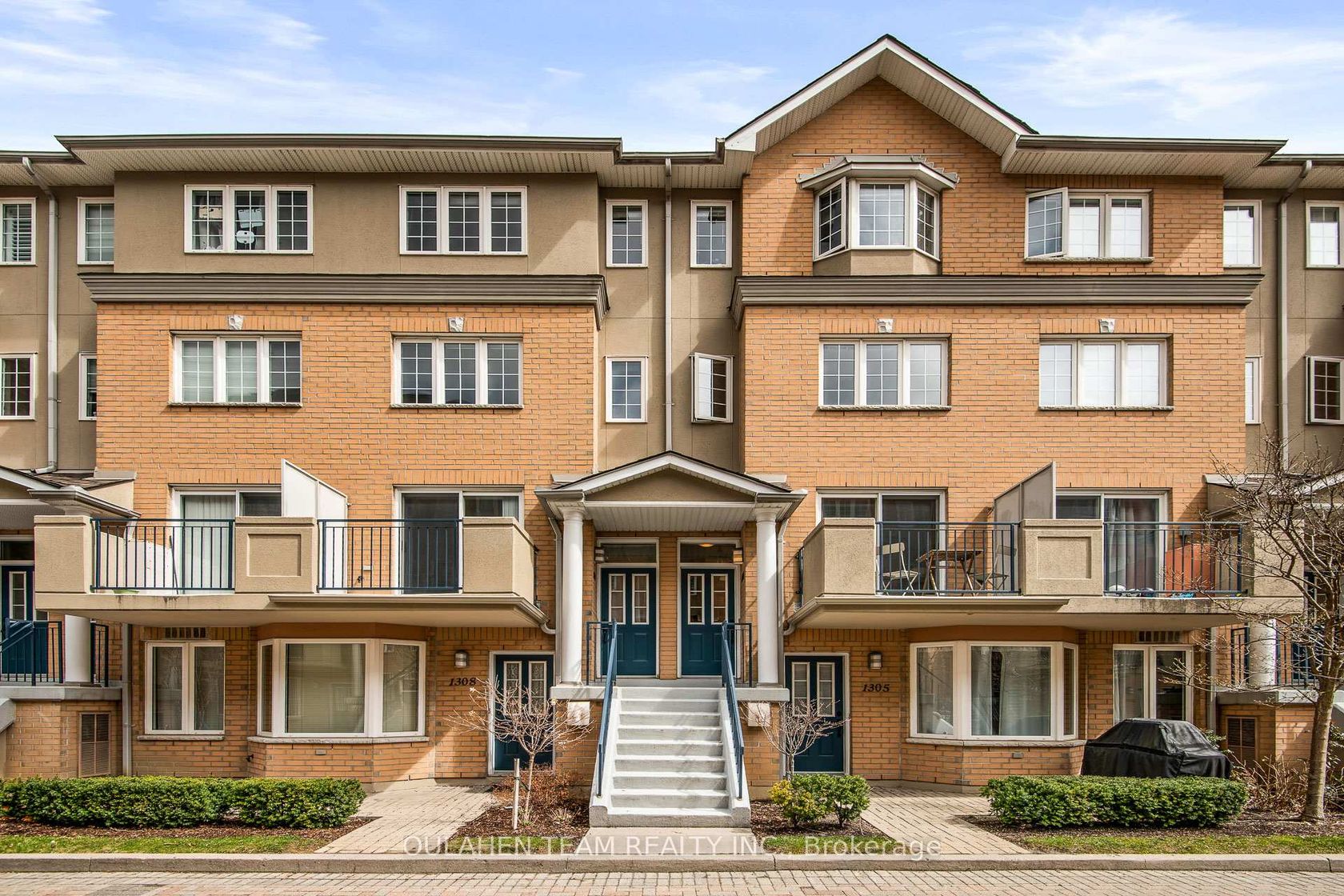 1306 - 28 Sommerset Way, Willowdale East, Toronto 