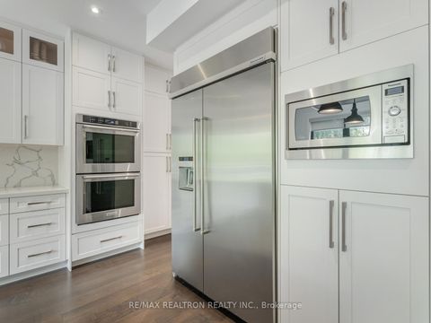 Photo 9 at 41 Invermay Avenue, Clanton Park, Toronto