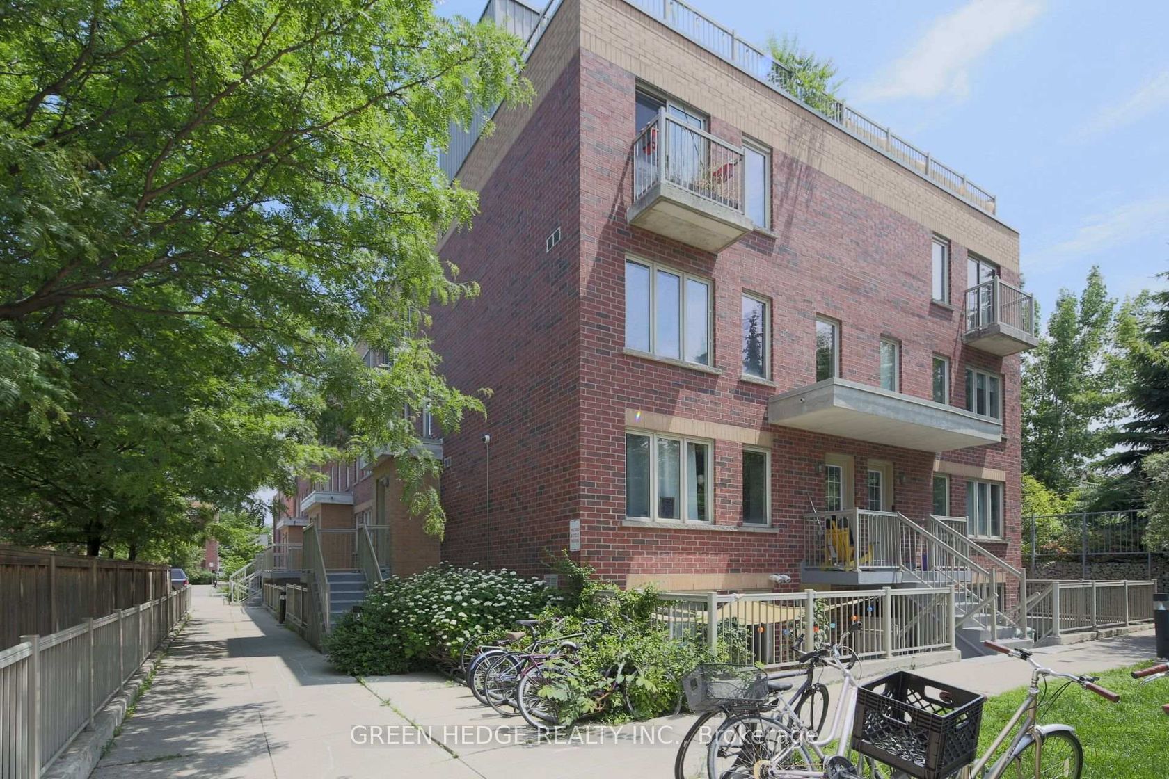 218 - 20 Elsie Lane, Junction, Toronto 