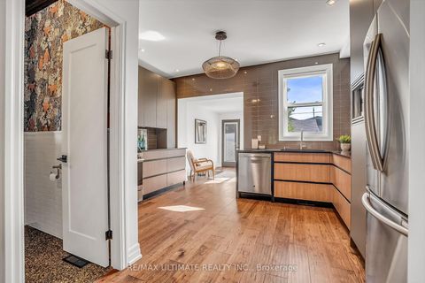 Photo 6 at 963 Lansdowne Avenue, Junction, Toronto
