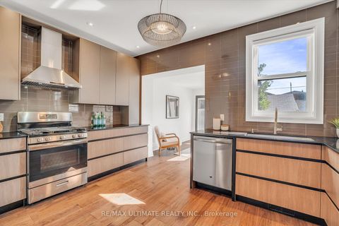 Photo 8 at 963 Lansdowne Avenue, Junction, Toronto