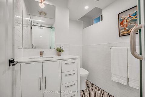 Photo 22 at 963 Lansdowne Avenue, Junction, Toronto