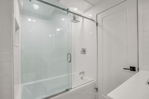 Photo 23 at 963 Lansdowne Avenue, Junction, Toronto