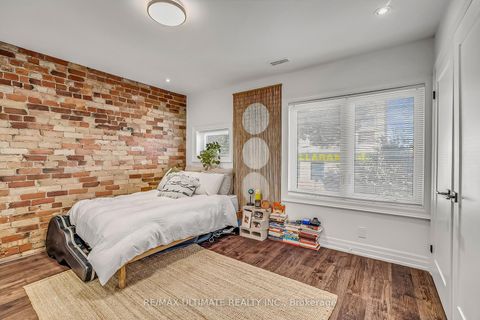 Photo 34 at 963 Lansdowne Avenue, Junction, Toronto