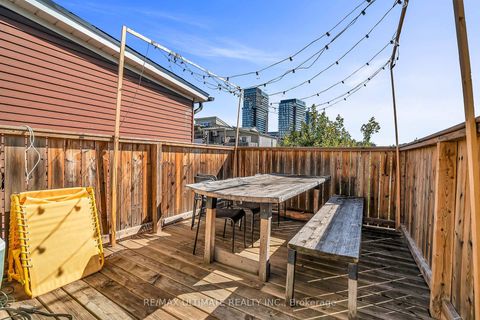 Photo 37 at 963 Lansdowne Avenue, Junction, Toronto
