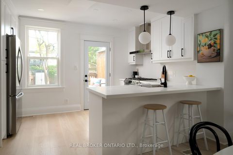 Photo 8 at 674 Milverton Boulevard, Danforth, Toronto