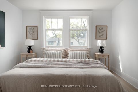 Photo 10 at 674 Milverton Boulevard, Danforth, Toronto