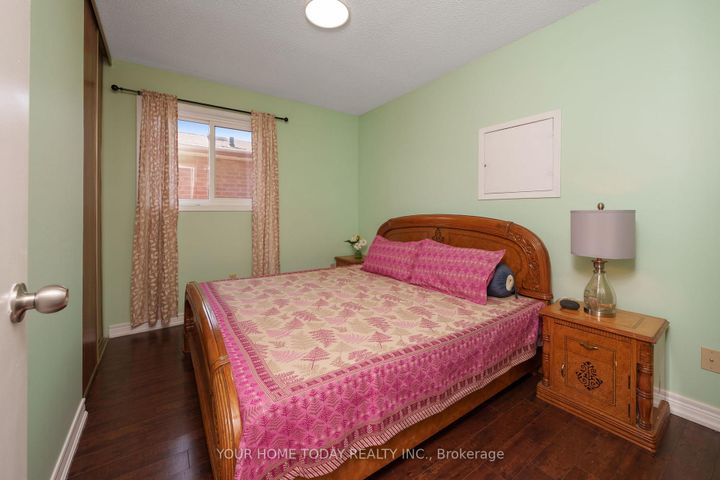Photo 23 at 18 Alabaster Drive, Brampton North, Brampton